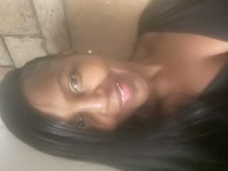 Pearl Hlubi, estate agent