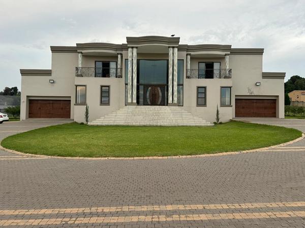Farm For Sale in Golf View, Walkerville